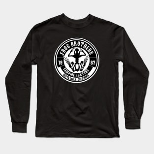 Frog bros. vampire hunters Long Sleeve T-Shirt